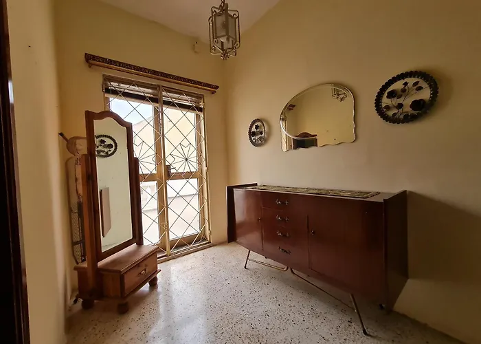 Eem Student Is-Swieqi