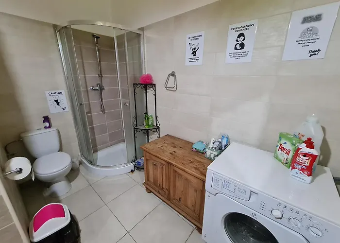 Eem Student * Is-Swieqi