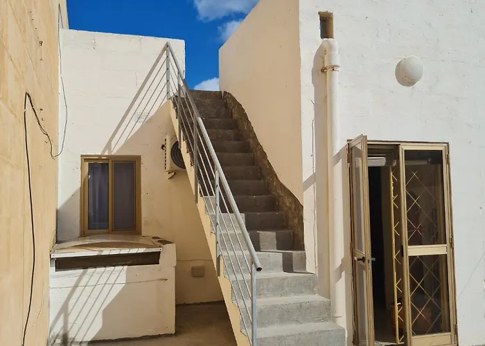 Eem Student אכסניה Is-Swieqi